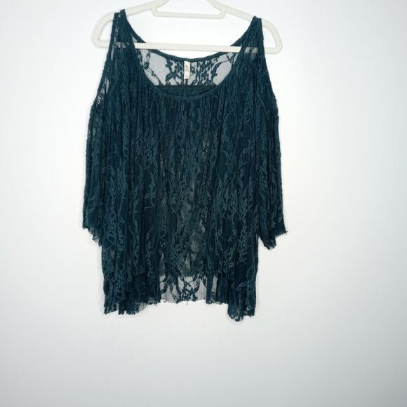 Free People lace cold shoulder blouse size medium - Picture 3 of 13